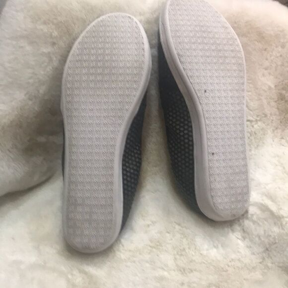 Easy Spirit Shoes!!   - Picture 3 of 4